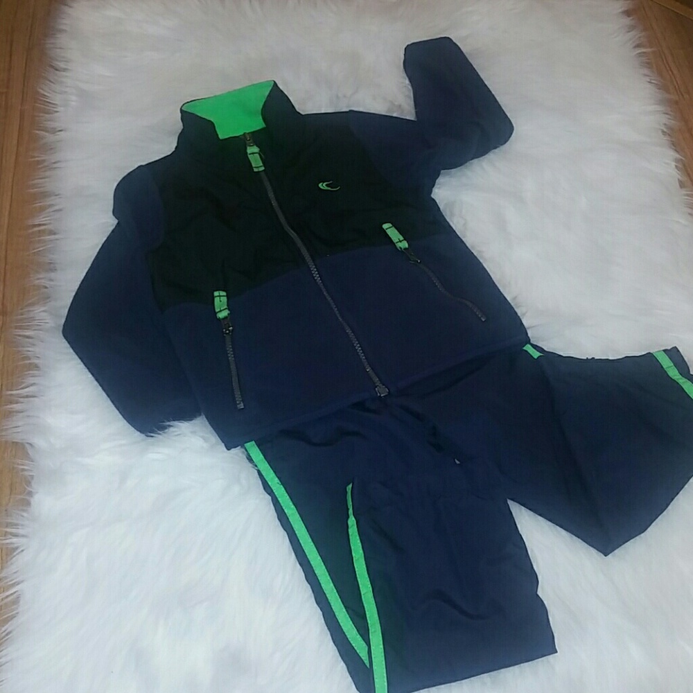 🔊 2/$20 Carter's Fleece Jogging Suit